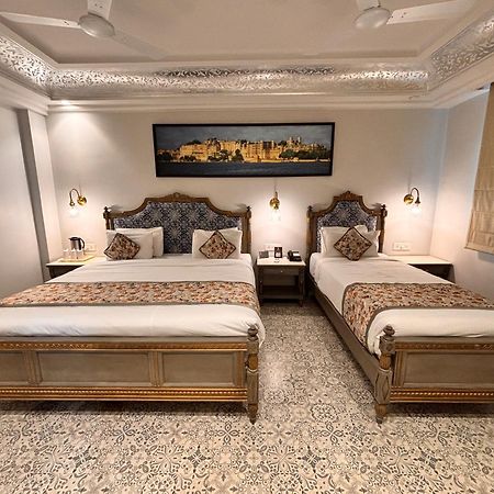 Ratnawali – A Vegetarian Heritage Hotel Jaipur Bagian luar foto
