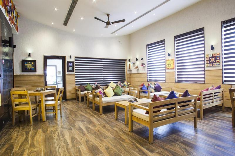 Ratnawali – A Vegetarian Heritage Hotel Jaipur Bagian luar foto