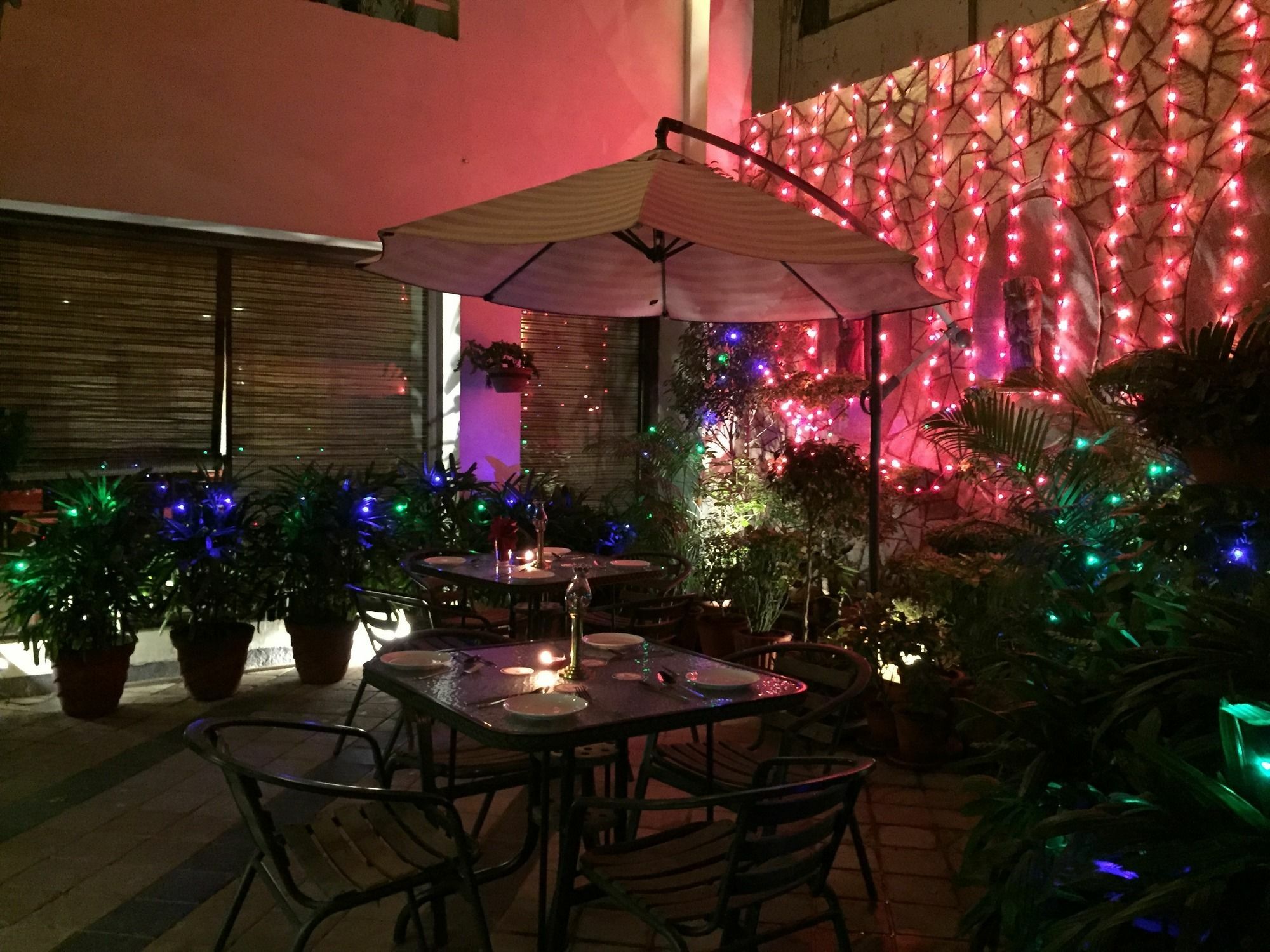 Ratnawali – A Vegetarian Heritage Hotel Jaipur Bagian luar foto